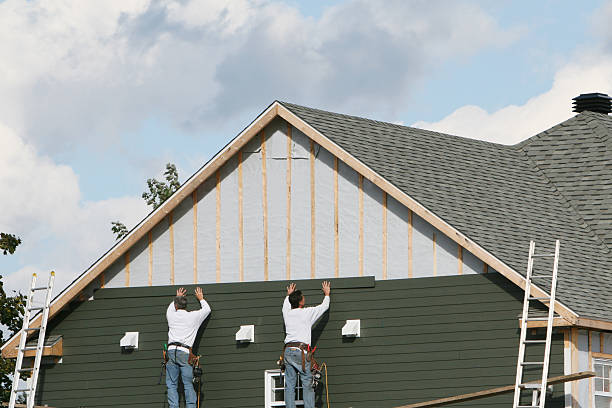 Professional Emergency Siding Repair technician working in Pottersdale, PA